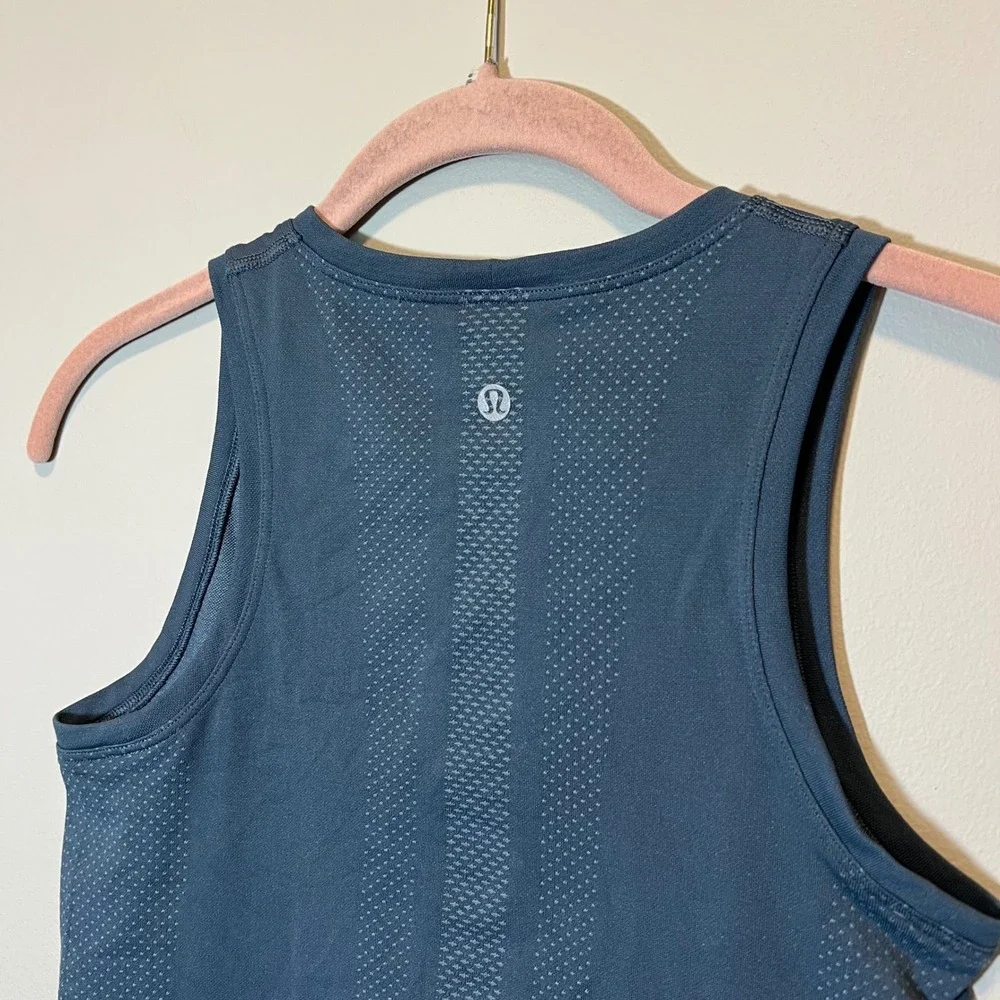 Lululemon Swiftly Tech High-Neck Tank Top 2.0 Race Length Blue Slate Size 2